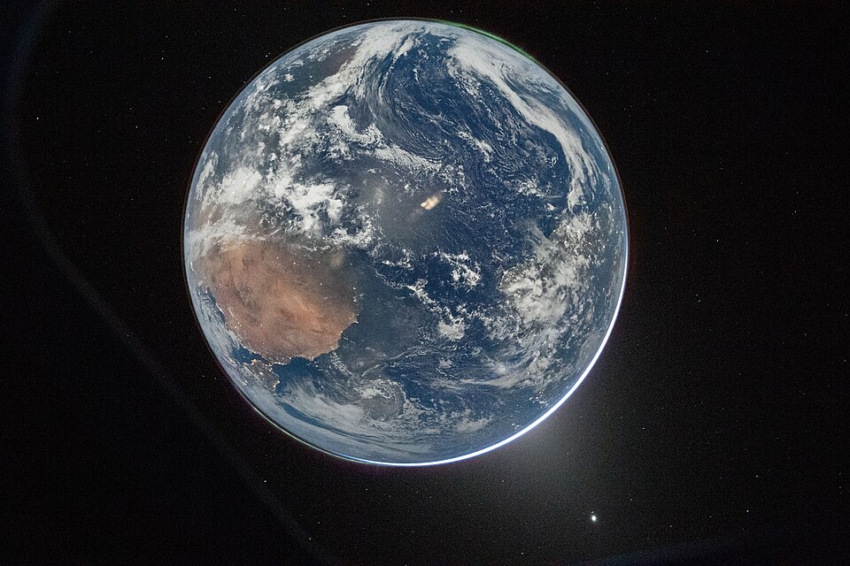 La Terra vista da Artemis II